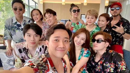 Từ vụ Trấn Thành gặp ồn ào ở rạp phim, Hari Won để lộ 2 quy tắc của nhóm bạn đình đám showbiz 