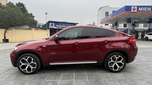 BMW X6 ao ước một thời của dân chơi giá còn 560 triệu, người bán cho biết tiền sửa đã ngót nghét 200 triệu đồng