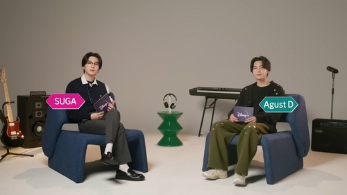 Suga BTS và Agust D phỏng vấn lẫn nhau, chia sẻ những suy nghĩ và nguyên tắc trung thực về âm nhạc