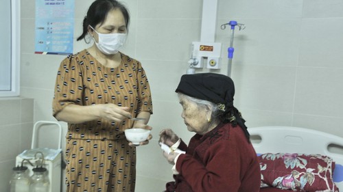 Cần theo dõi sát tình hình dịch Covid-19 để có ứng phó kịp thời