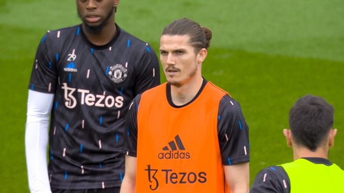 Tin bóng đá MU 17/4: Cầu thủ thứ 10 dính chấn thương, thêm nhà đầu tư đàm phán mua MU