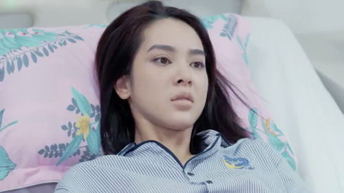 'Mặt trời mùa đông' gây phẫn nộ với tình tiết vợ mang đơn ly dị ra tòa, ‘tiểu tam’ vui mừng vì có thai 2 tháng 