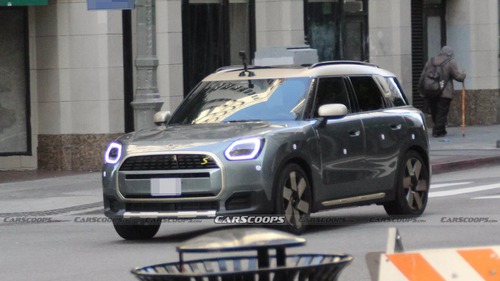 MINI Countryman 2024 chạy trên đường không thèm ngụy trang, để lộ thiết kế mới có điểm giống 'vua địa hình' Defender