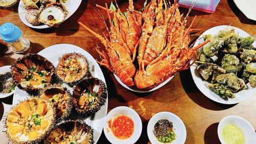 Trước mặt bạn đưa vợ 2 triệu đi chợ nhưng sau lưng lại nhắn tin “Chỉ được tiêu 200 nghìn”, anh chồng đứng hình với mâm cơm có 1-0-2