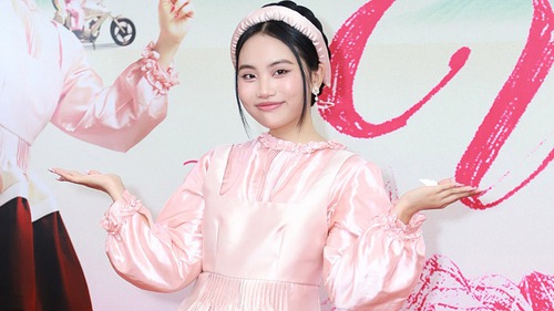 Phương Mỹ Chi lột xác, tháo bỏ cặp kính quen thuộc, nhảy nhót tưng bừng với thể loại âm nhạc mới