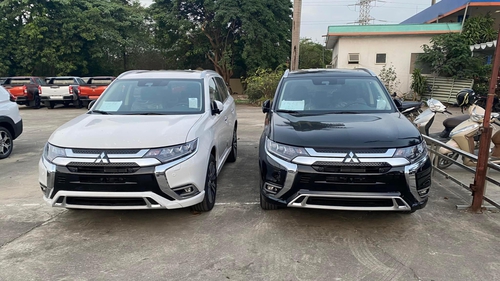 Mitsubishi Outlander đời 2022 giảm kịch sàn tại đại lý: Cao nhất gần 130 triệu đồng, bản CVT gần ngang Xpander Cross