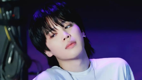 Album solo của Jimin BTS ra mắt ở vị trí á quân trên Billboard 200