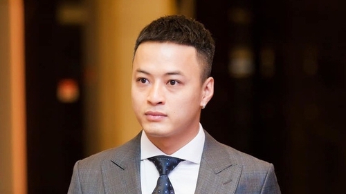 Sau vụ ồn ào ở nước ngoài, diễn viên Hồng Đăng bất ngờ ẩn ý chuyện giải nghệ