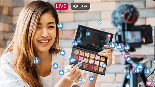 Bỏ tiền thuê “chiến thần livestream” bán phá giá: Khách hàng bị thao túng tâm lý, nhãn hàng lại chịu quá nhiều rủi ro!