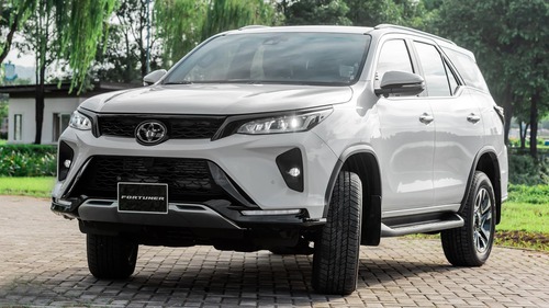 Toyota Fortuner phiên bản hybrid sẽ ra mắt năm 2024, quyết tâm đua công nghệ với xe Hàn