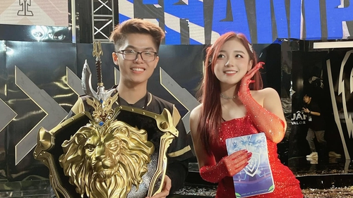 MC quốc dân xúc động khi chứng kiến hành trình trưởng thành của Lai Bâng, "fan girl" chân chính là đây!