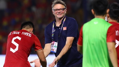 Chưa hết ‘nóng’ vì SEA Games, HLV Troussier cùng U22 Việt Nam sắp biết đối thủ tại vòng loại U23 châu Á