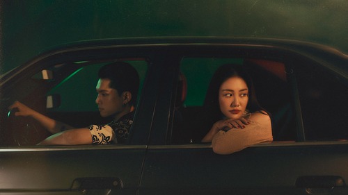 Văn Mai Hương bật khóc nhớ về thời khó khăn, tri ân 'người đàn ông’ luôn ở cạnh