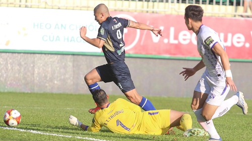 HLV Bandovic: 'Hà Nội FC đang có quá nhiều vấn đề'