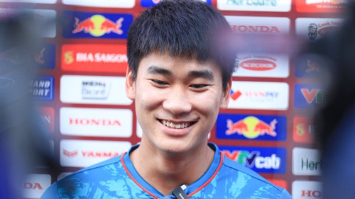 Đồng đội hết lời khen Quang Hải, tự tin vào cuộc sàng lọc có một không hai của HLV Troussier