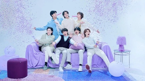 'Take Two' của BTS đạt thành tích khủng trên Spotify