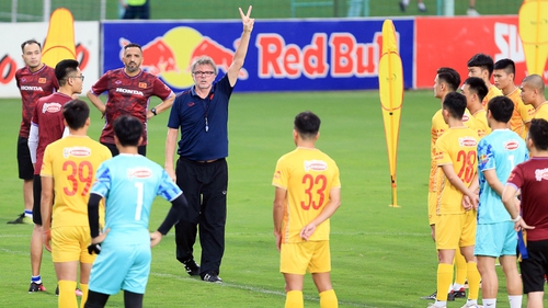 Đấu Hong Kong, Văn Tùng được HLV Troussier chọn thay Tiến Linh