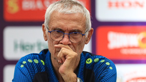 HLV Hector Cuper: ‘Syria không tập trung thắng đội tuyển Việt Nam’