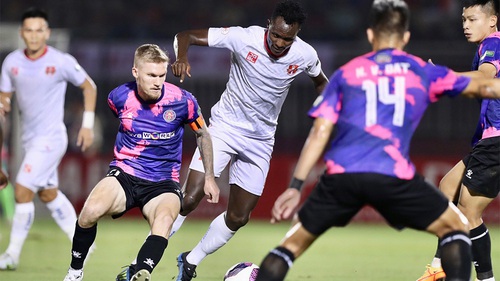 Tiến Linh đón thêm đồng đội tới đất Thủ