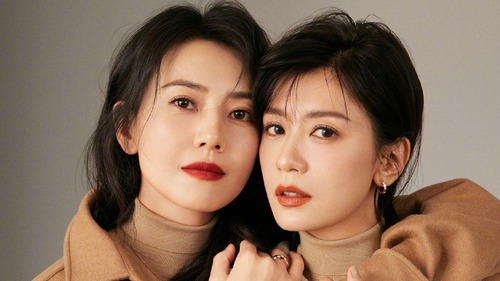 Nhan sắc đỉnh cao của bộ đôi nữ chính 'Ỷ thiên đồ long ký' tái hợp sau 20 năm