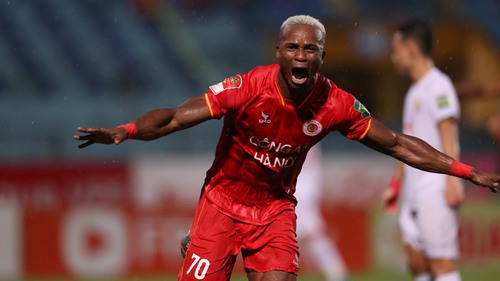 CAHN không có đối thủ ở kỳ chuyển nhượng giữa mùa V-League