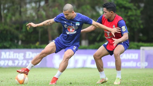 Bóng đá Việt Nam ngày 3/6: Tuyển Việt Nam bổ sung tiền đạo HAGL