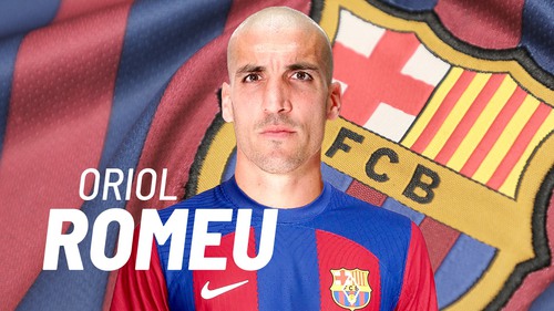 Romeu trở lại Barca, có thay được Busquets?