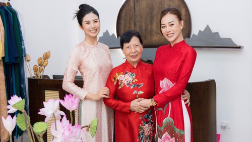 Phương Oanh cùng mẹ Shark Bình thử áo dài cưới: Ngọc Hân bất ngờ khi chứng kiến thái độ 'mẹ chồng - nàng dâu'