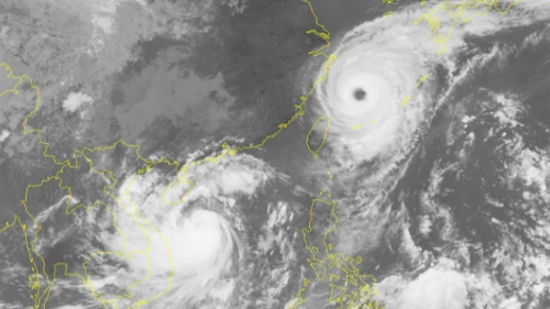 Bão Doksuri giảm cấp, di chuyển 10-15 km/giờ