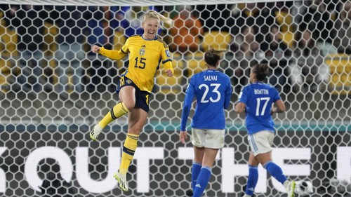 Nữ Thụy Điển là nữ hoàng… phạt góc ở World Cup 2023