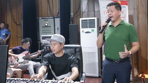 NSƯT Đăng Dương: Chỉ muốn lên ngay sân khấu trình diễn 'Tổ Quốc gọi tên mình'