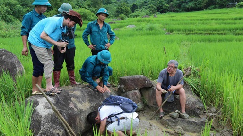 Đêm đêm rì rầm trong tiếng đất - Tiếp tục nghiên cứu bãi đá cổ Suối Cỏ (Hòa Bình): Hé lộ những hình khắc tâm linh