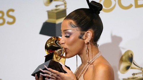 Doja Cat trình diễn chính tại 'The Victoria's Secret World Tour'