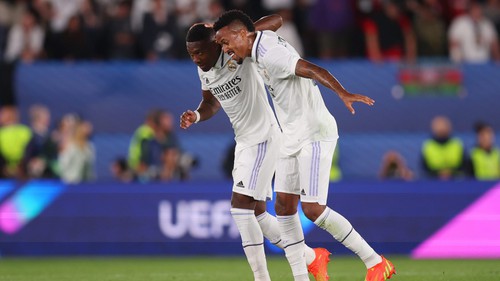 Real Madrid: Cuộc sống vẫn tiếp diễn ở phía sau