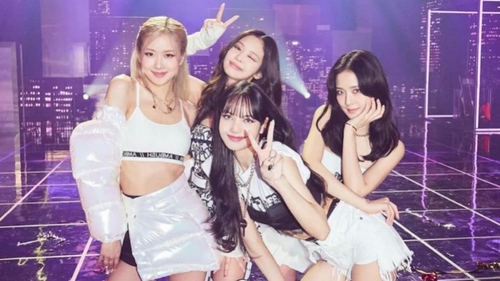 Jisoo Blackpink đã tiết lộ thông tin về việc gia hạn hợp đồng của các thành viên?