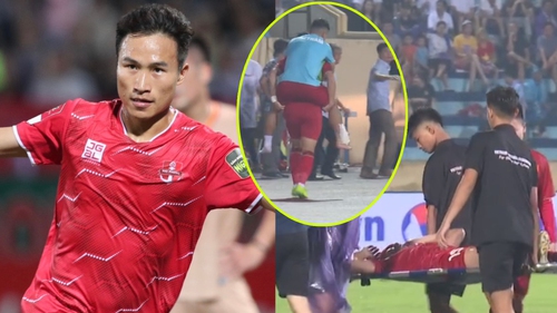 2 tân binh sớm rời sân vì chấn thương trong trận ra mắt ĐT Việt Nam, Tiến Linh sốt sắng cõng ra xe cứu thương