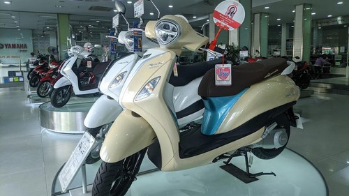 Thị trường xe máy ế ẩm trong tháng 'Ngâu'