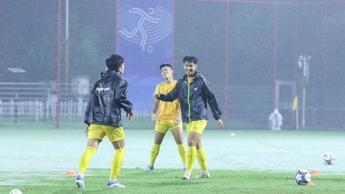 Olympic Việt Nam bị đẩy vào thế khó, HLV Hoàng Anh Tuấn trấn an học trò