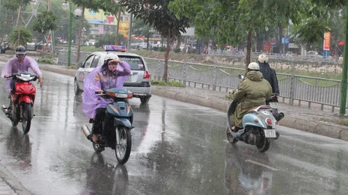 Mưa ẩm tiếp diễn ở Bắc Bộ, sáng sớm trời rét