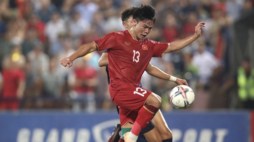 HLV Troussier loại trò 'cưng' khỏi ASIAN Cup 2023