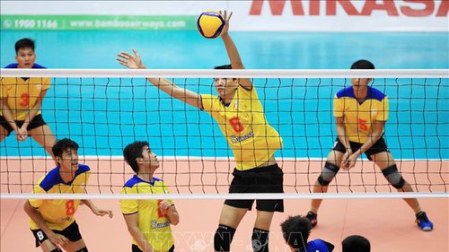 Huyền thoại bóng chuyền Việt Nam từng ghi 31 điểm trước Thái Lan chính thức giải nghệ sau chức vô địch với đội nhà