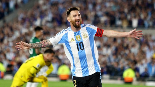 Messi và Ronaldo đang khơi lại cuộc đua của hai siêu sao đương đại