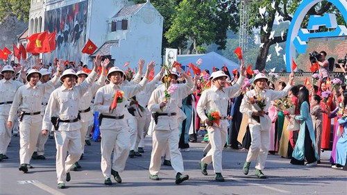 70 năm Giải phóng Thủ đô: Vang mãi khúc ca khải hoàn