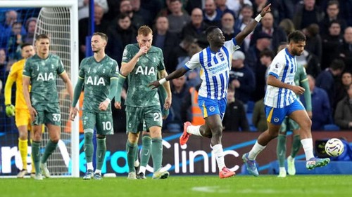 Dẫn trước 2 bàn, Tottenham vẫn thua ngược trên sân của Brighton