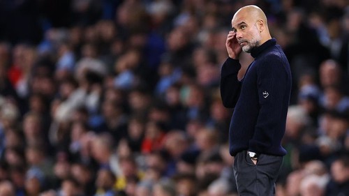 Những gì Pep Guardiola đã làm trong hiệp 2 trận thua Tottenham đã cho thấy vấn đề của Man City