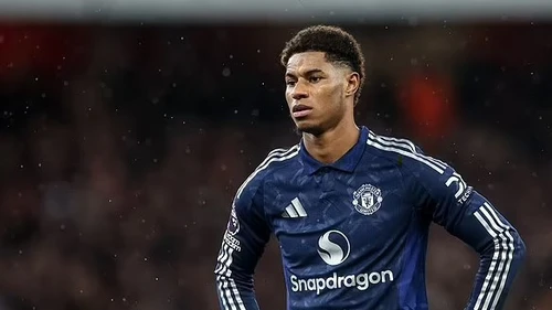 Cựu đội trưởng MU mắng thẳng mặt Rashford, chỉ trích Quỷ đỏ chơi thứ bóng đá 'rác rưởi' khi thua Arsenal