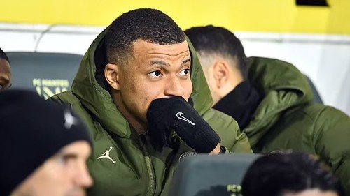 Mbappe bị PSG trừng phạt sau tuyên bố ra đi