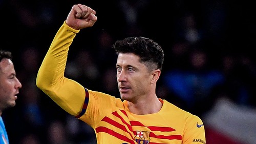 Lewandowski hồi sinh cùng Barcelona, HLV Xavi ám chỉ một điều khiến cộng đồng mạng tranh cãi