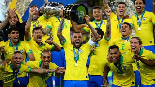 Dani Alves: Từ huyền thoại Brazil và Barcelona đến án tù 4 năm rưỡi vì tội hiếp dâm
