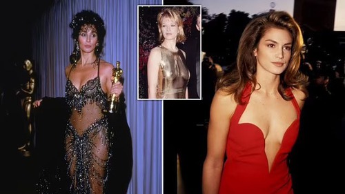 Lễ trao giải Oscar: Từ bộ váy xuyên thấu của Cher đến thiết kế 'gai mắt' của Angelina Jolie
